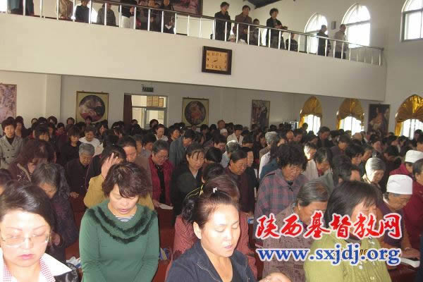 榆林市基督教三自爱国会举行2009国庆祈祷会(图1)