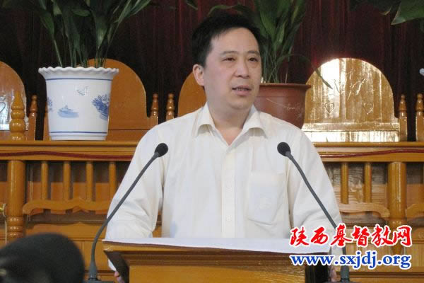 中国基督教三自爱国运动委员会秘书长徐晓鸿牧师走访三原教会