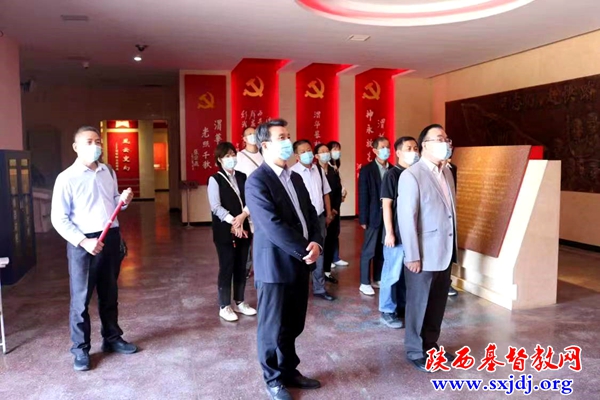 省基督教两会组织赴渭华起义纪念馆进行爱国主义教育活动