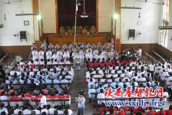 三原县东关基督教会在本堂举行国庆60周年感恩赞美会(图2)