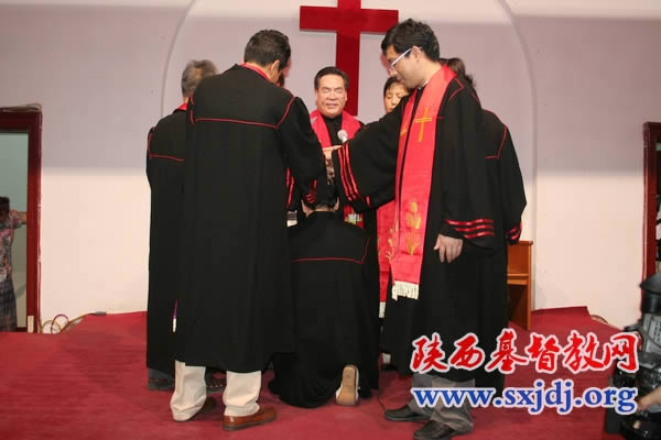 陕西省基督教两会在西安市按立35位圣职人员(图6)
