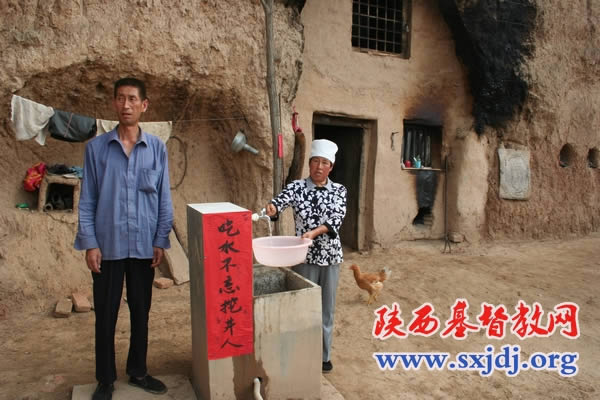 王俊牧师到宝鸡考察爱德基金会援建项目(图2)