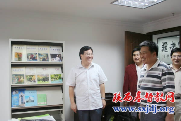 中国基督教协会副总干事单渭祥牧师走访陕西省基督教两会及陕西圣经学校(图3)