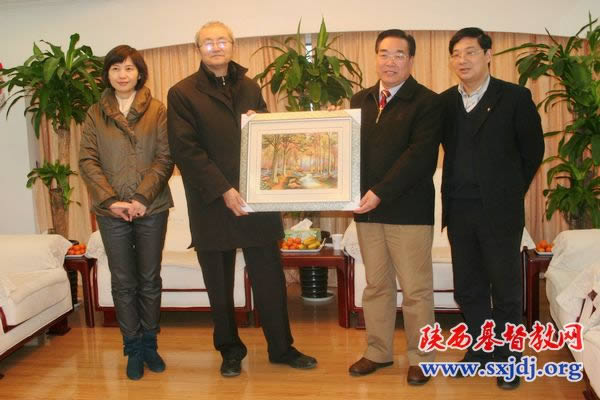 省人大民宗侨外工委主任张启钧一行来走访省基督教两会(图2)