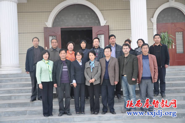 省宗教局姜晓阳副局长一行来岐山县基督教堂调研(图2)