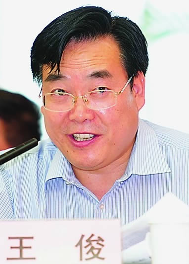 陕西省各界人士纪念中国共产党成立九十周年座谈会发言摘登:主动作为 服务社会