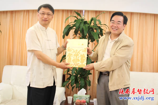 基督教全国两会社会服务部同工验收援建富县南道德小学项目(图5)