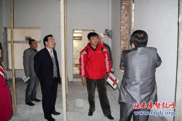 王俊牧师到安康市汉滨区福音堂进行工作调研(图2)