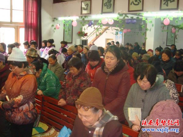 铜川市耀州区教会举行2012年世界公祷日崇拜(图3)