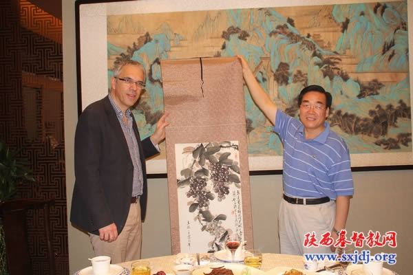 省基督教两会接待英国圣经公会一行