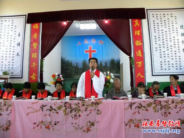 蒲城县党家基督教堂举行隆重的献堂典礼(图1)