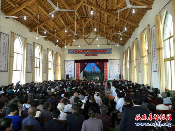 蒲城县党家基督教堂举行隆重的献堂典礼(图2)