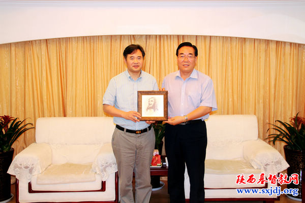 上海市基督教“两会”同工访问省基督教“两会”(图2)