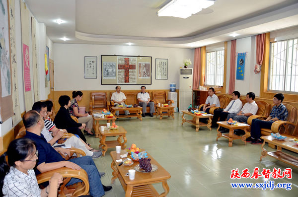省宗教局领导来陕西圣经学校祝贺教师节