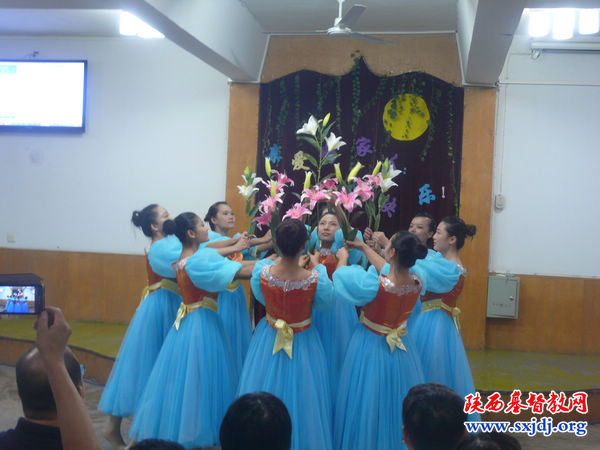 相逢在圣山 月圆在圣校(图2)