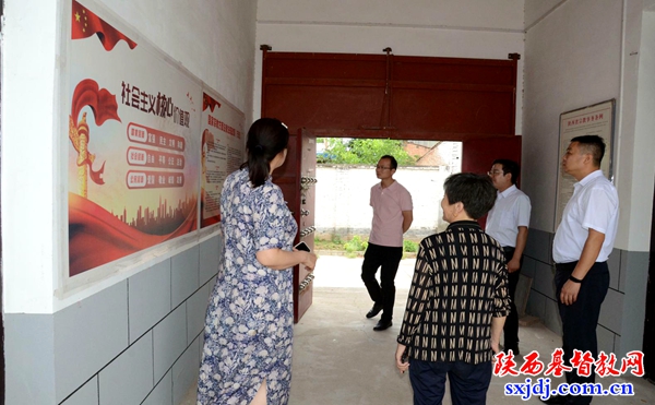 巩固“四进”活动成果,强化安全防范意识——渭南市基督教两会主席、会长贾海亮牧师深入基层走访调研