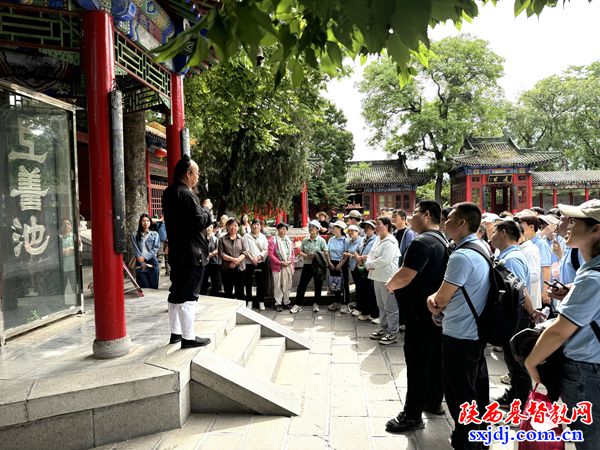 陕西圣经学校开展中华优秀传统文化体验暨爱国主义教育活动