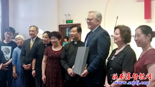 省基督教两会接待美国富勒神学院院长兰伯顿一行(图9)