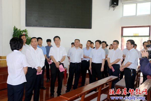 省委常委、统战部部长姜锋莅临宝鸡教会调研宗教工作(图4)