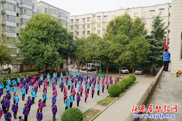 喜迎国庆 爱国爱教 全省各地教会升挂国旗(图2)