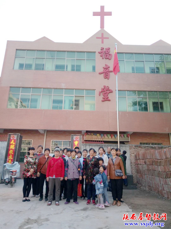 喜迎国庆 爱国爱教 全省各地教会升挂国旗(图11)