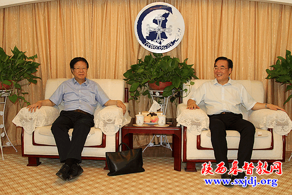 爱德基金会理事长丘仲辉先生访问省基督教两会