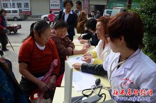 爱心义诊,温暖人心(图2)