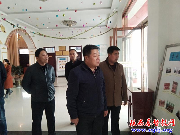 省民宗委副主任杨义民走访铜川市新区基督教堂(图1)