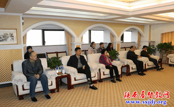 省基督教两会召开学习“中共十九届四中全会精神”座谈会(图2)