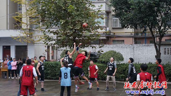 不远千里,主里团契——广东协和神学院师生一行80人到访陕西圣经学校