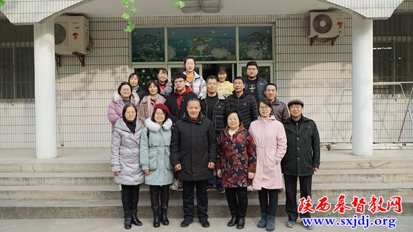 在主里牵挂 把爱心传递——宝鸡市基督教两会看望、慰问陕西圣经学校师生