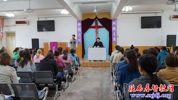 省基督教两会、陕西圣经学校学习全国“两会”精神(图1)